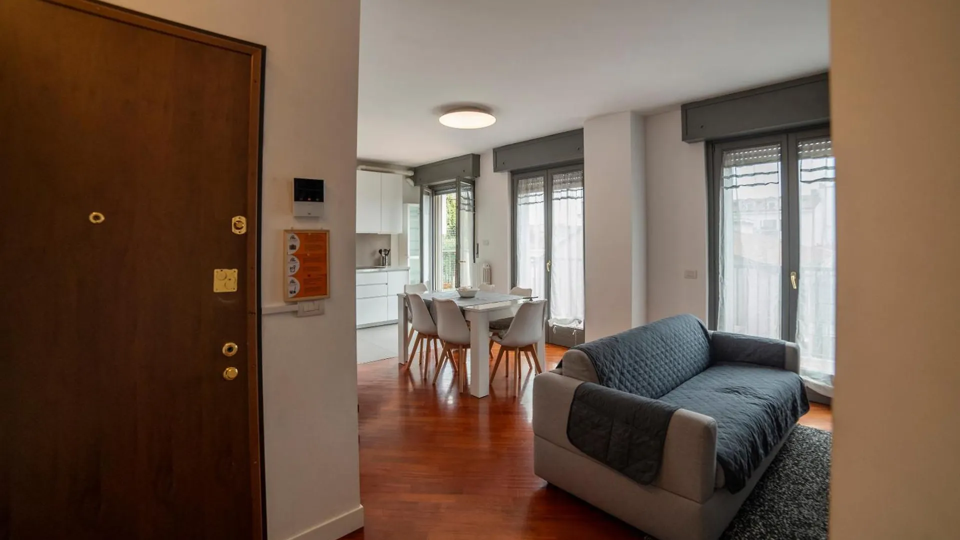 Villa Fenix Milano